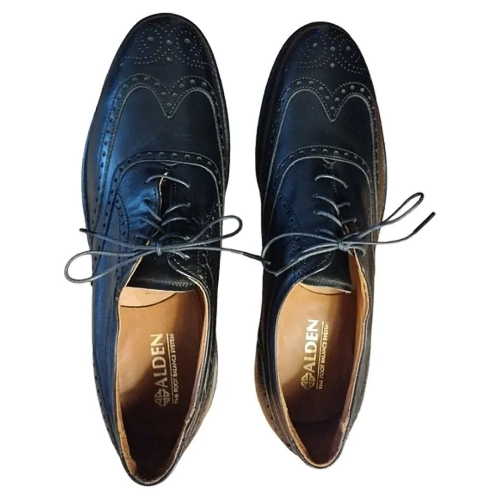 Alden 811 Leather Wing Tip Oxfords, Size 9.5 AA / B, Black